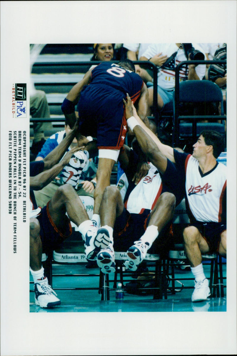 Scottie Pippen together with his teammates - Vintage Photograph