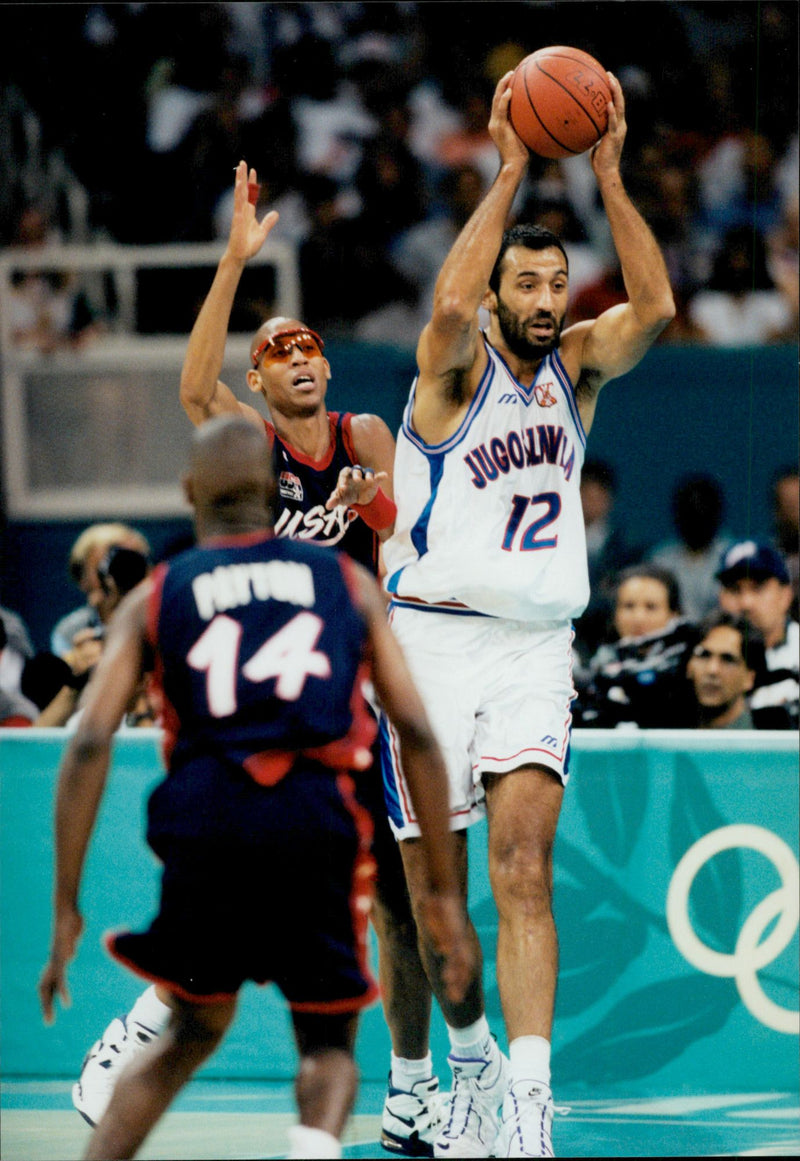 OS: Basketball Final between USA and Yugoslavia - Vintage Photograph