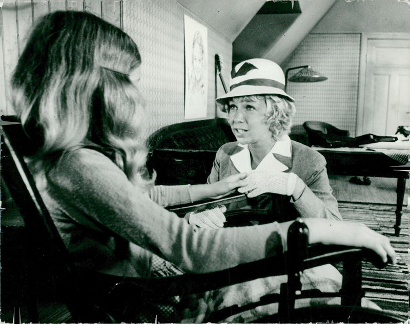Anita Lindblom as the bar keeper Ingrid Sanner in the film &quot;RÃ¤nnstensungar&quot;. - Vintage Photograph
