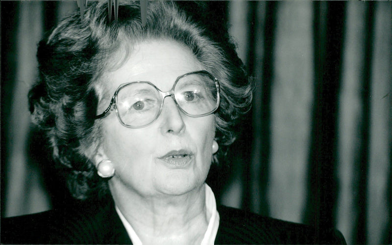 Margaret Thatcher, politician - Vintage Photograph