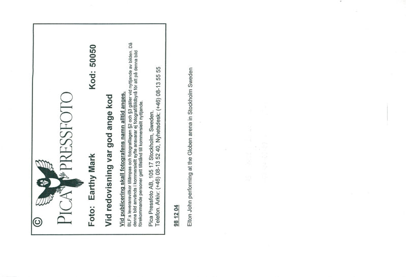 Elton John appears in the Globe during his European Tour. - Vintage Photograph