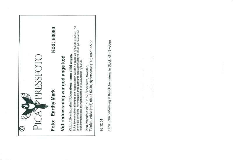 Elton John appears in the Globe during his European Tour. - Vintage Photograph