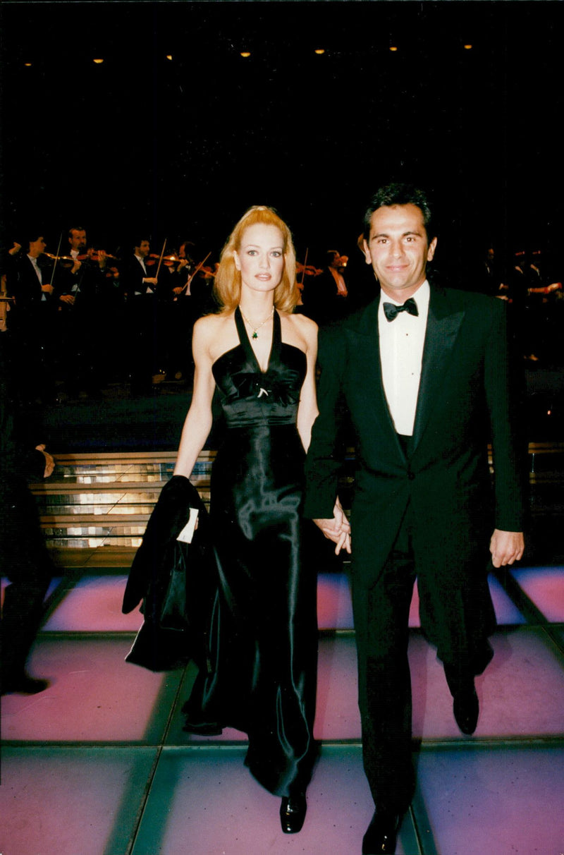 Supermodel Karen Mulder with the boyfriend Jean Yves le Fur - Vintage Photograph