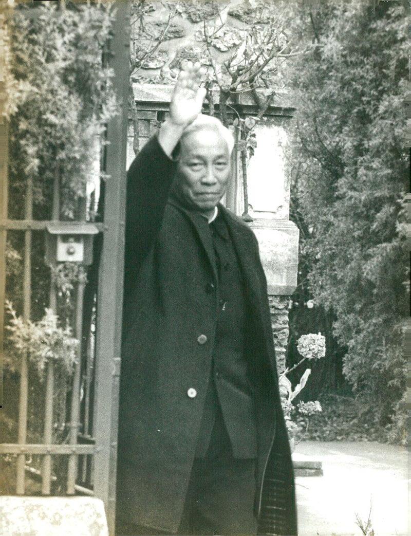 Le Duc Tho, Vietnamese politician - Vintage Photograph