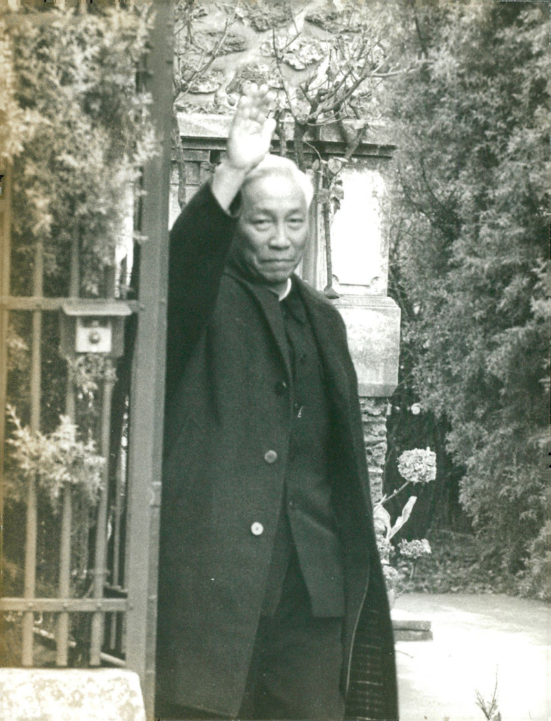 Le Duc Tho, Vietnamese politician - Vintage Photograph