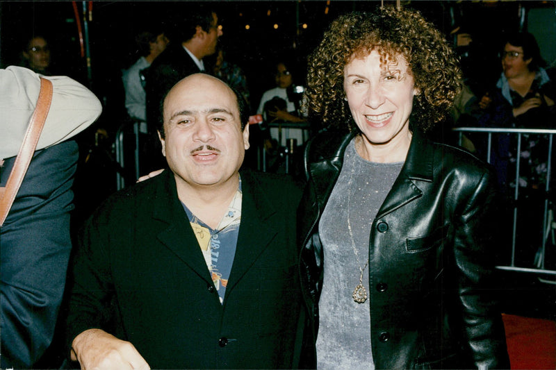 Danny Devito with her wife Rhea Pearlman on the red carpet - Vintage Photograph