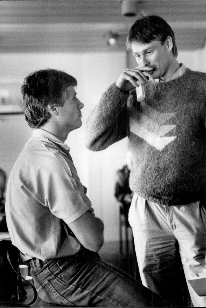 Football players Glenn HysÃ©n and Sven Dahlkvist in conversation - Vintage Photograph