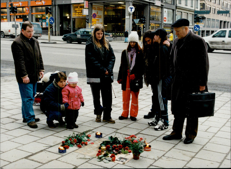 Many visited Sveavägen during the 10th anniversary of the Palm Murder. - Vintage Photograph