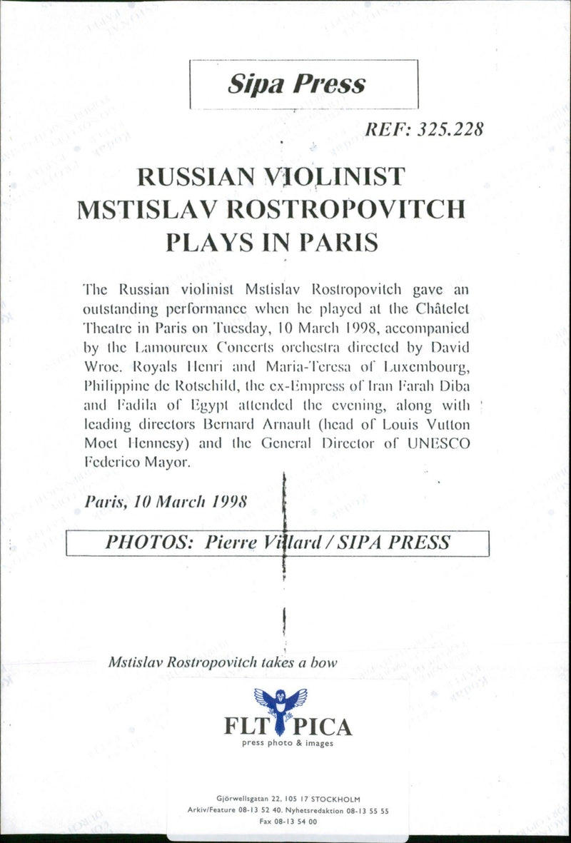 Mstislav Rostropovitj after a concert in Paris - Vintage Photograph