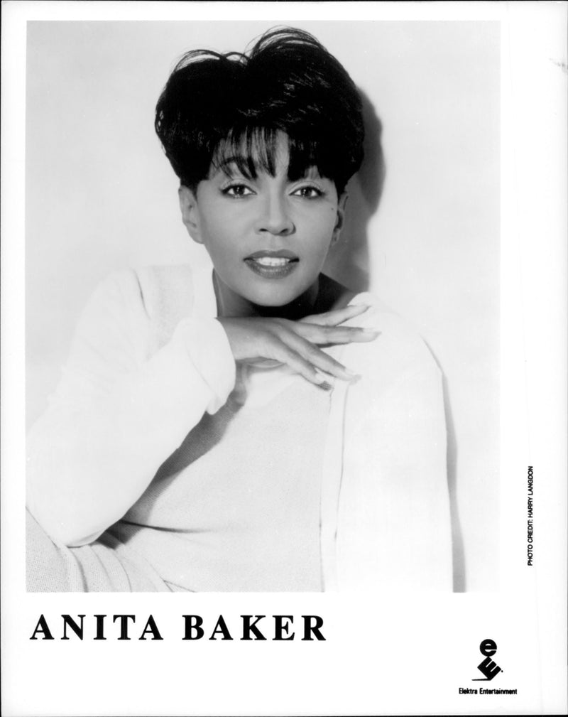 Anita Baker American singer-songwriter - Vintage Photograph