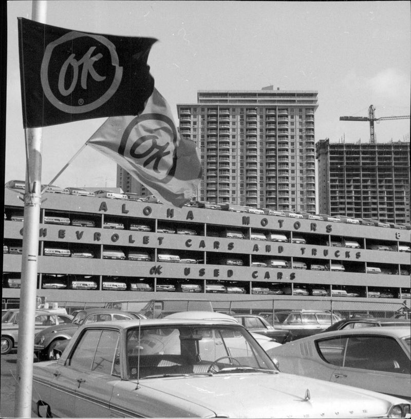 1973 HDOZ BAKEERS ELLIS BAKI TINI TOURISTS BUT HAS HOTLY LANDSCAPE PERSIAN HAWAI - Vintage Photograph