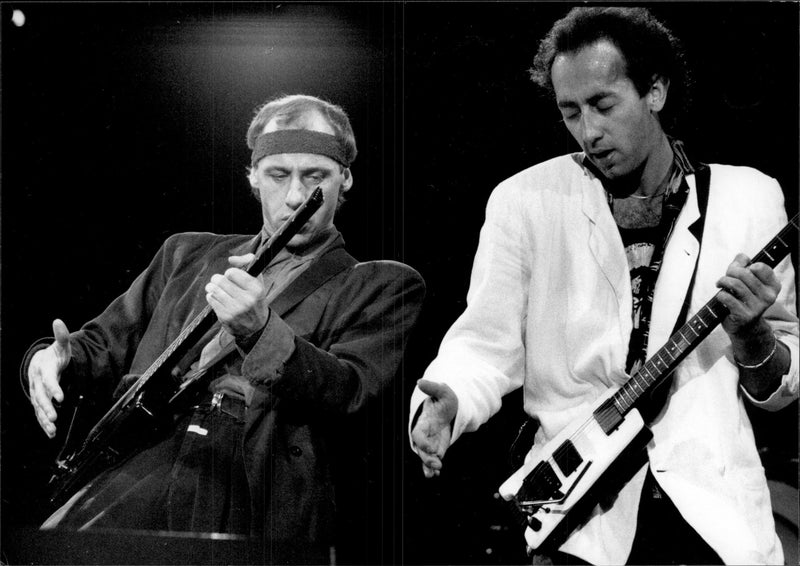 1985 DEL CARLOS ISSTADION PHOTO DAIBADE CONCERT ENGLISH STRAITS DIRE - Vintage Photograph