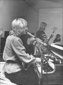 1957 EXSUNG CAPITAL MUSICIAN STECHEREAUTO TEL AIXIY HEMMINGSSON MERIT PRESS RAL - Vintage Photograph