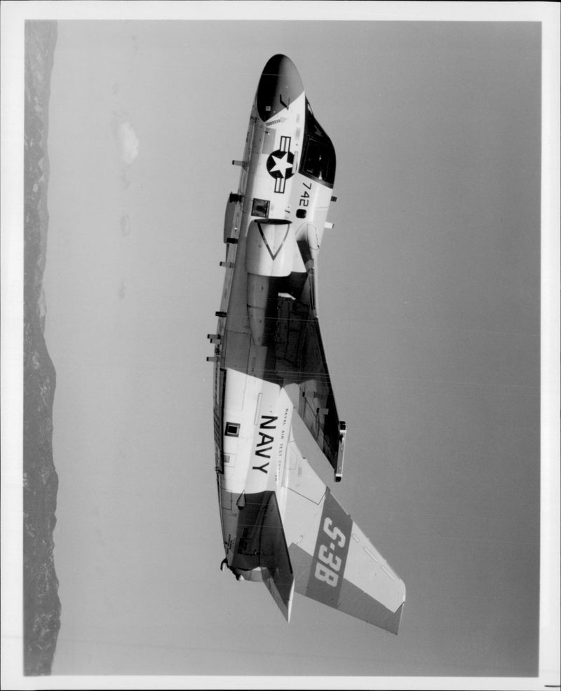 1985 LOCKHEED FACILITY COMPANY SECOND AIRCRAFT FLIGHT WRITER - Vintage Photograph