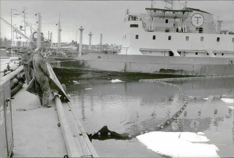 Skickas i hamn - Vintage Photograph