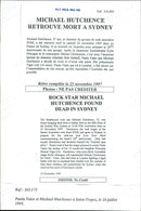 Paula Yates på stranden tillsammans med Michael Hutchence. - Vintage Photograph