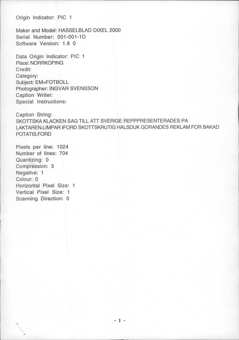 EURO DRAPEAU CROIX GAMMEE SAISI POLICE SUEDOI MODEL WRITER - Vintage Photograph