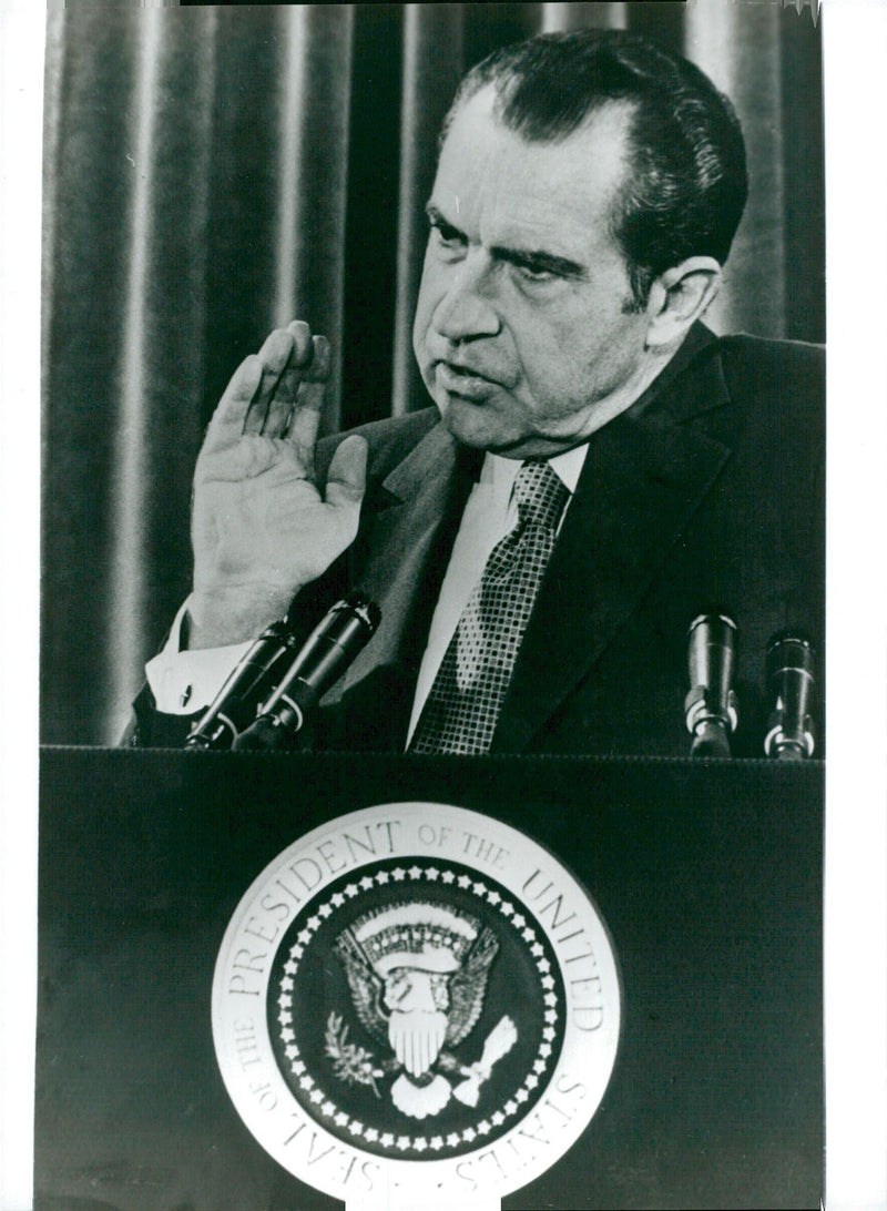 President Richard Nixon talks about Watergate scandals - Vintage Photograph