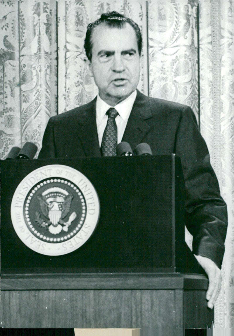 President Richard Nixon talks during a press conference - Vintage Photograph