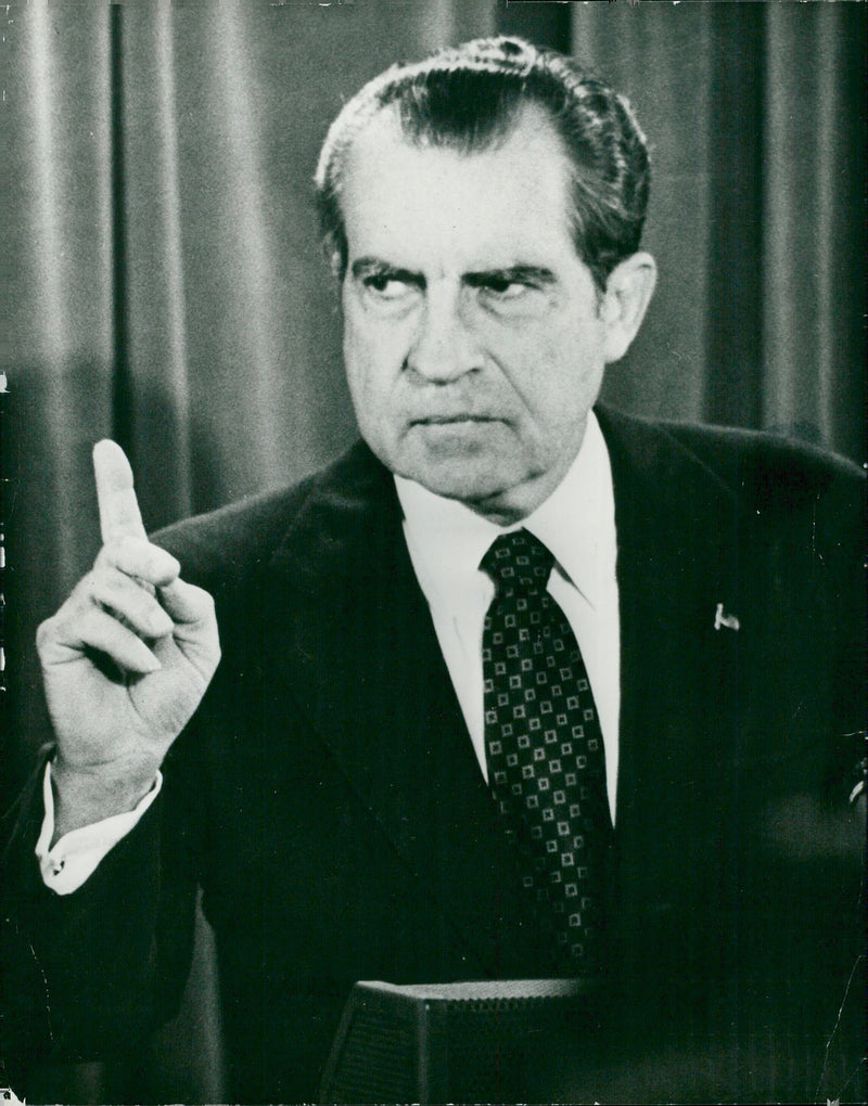 US President Richard Nixon during a televised press conference at the White House - Vintage Photograph