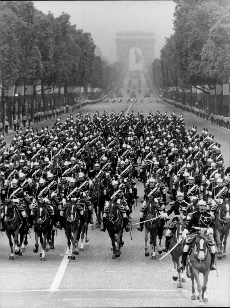 The military walks the farthest Champs-ÃlysÃ©es Avenue. - Vintage Photograph