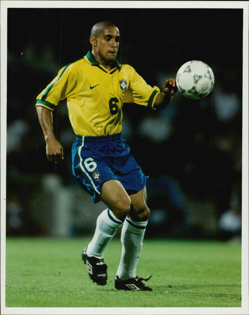 Brazilian football player Roberto Carlos. - Vintage Photograph