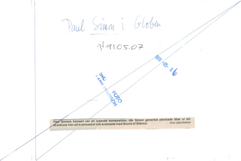 Paul Simon appears in the Globe - Vintage Photograph