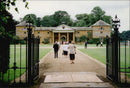 Princess Diana's family home opened up as a museum. - Vintage Photograph