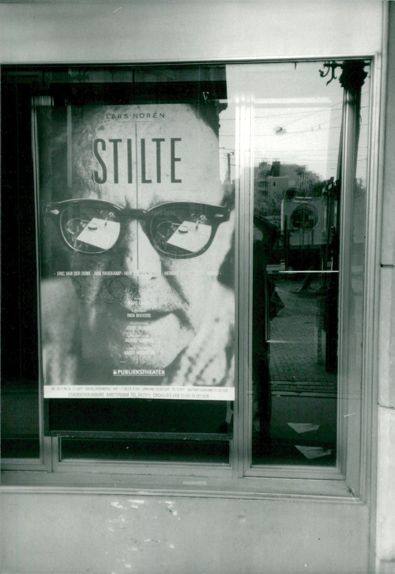 Teateraffisch för premiären i Amsterdam av Lars Noréns nya poet "Tyst" - Vintage Photograph