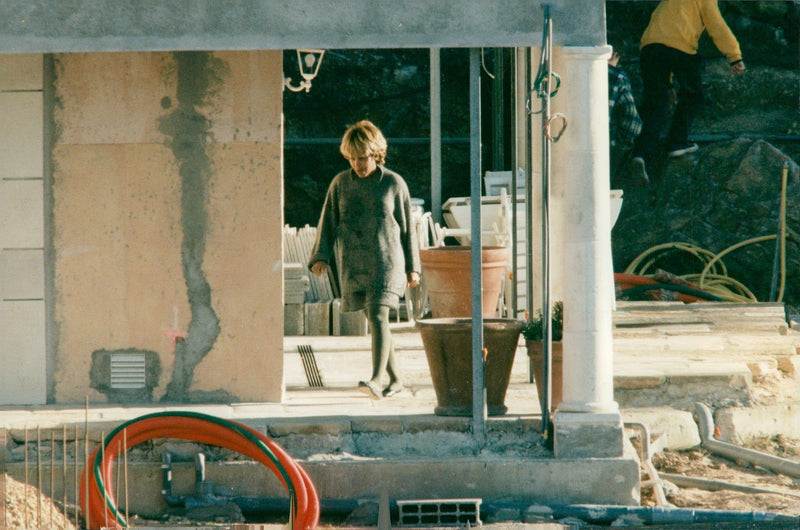 Tina Turner at his luxury villa in southern France - Vintage Photograph