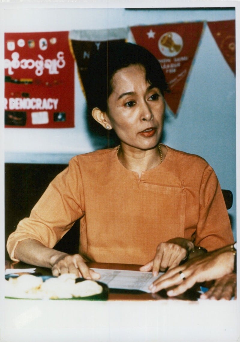 Politician Aung San Suu Kyi, Burma - Vintage Photograph