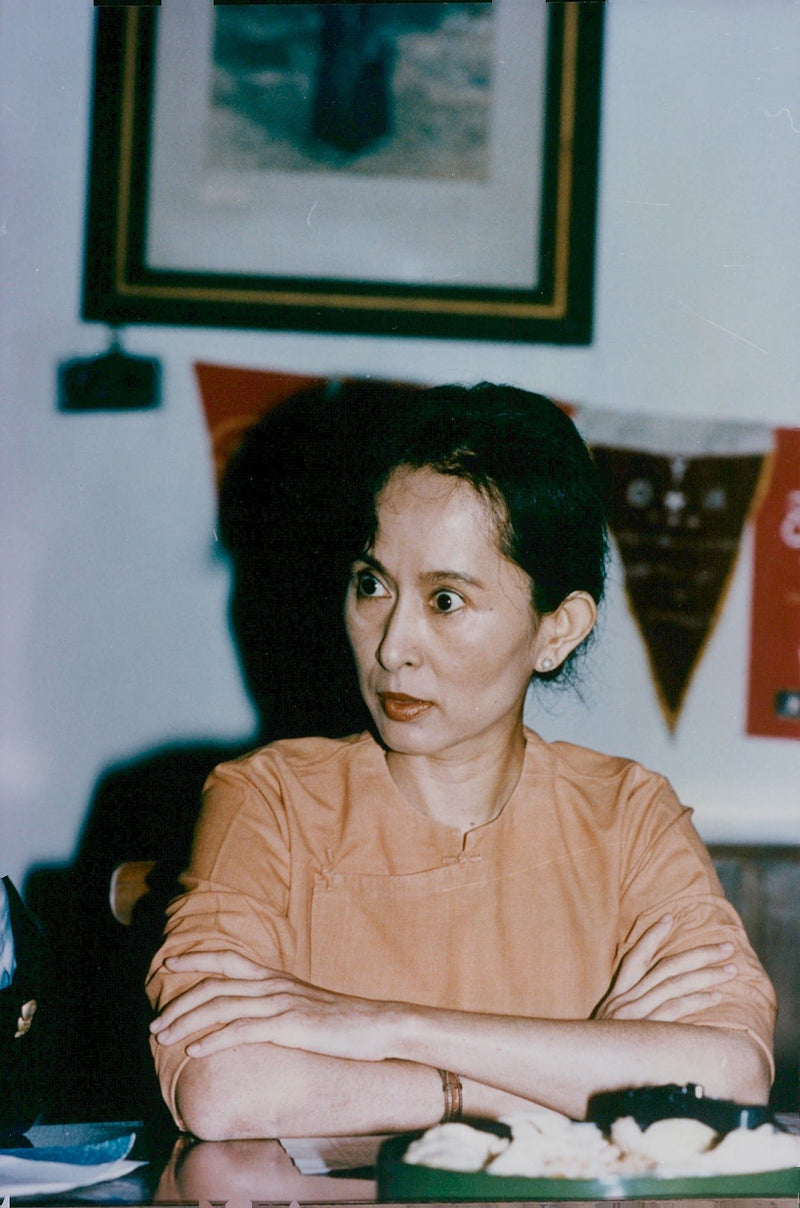 Politician Aung San Suu Kyi, Burma - Vintage Photograph