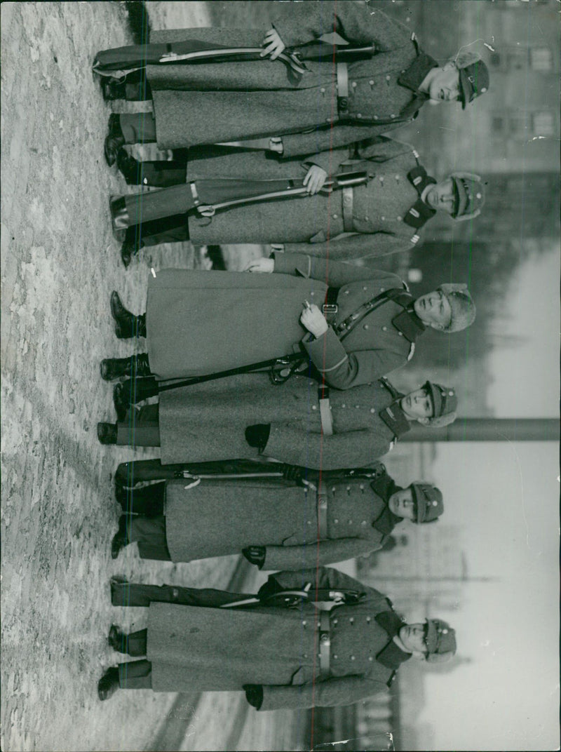 Finnish military patrol at the infantry patrol competition in Holmenkollen. - 25 February 1930 - Vintage Photograph