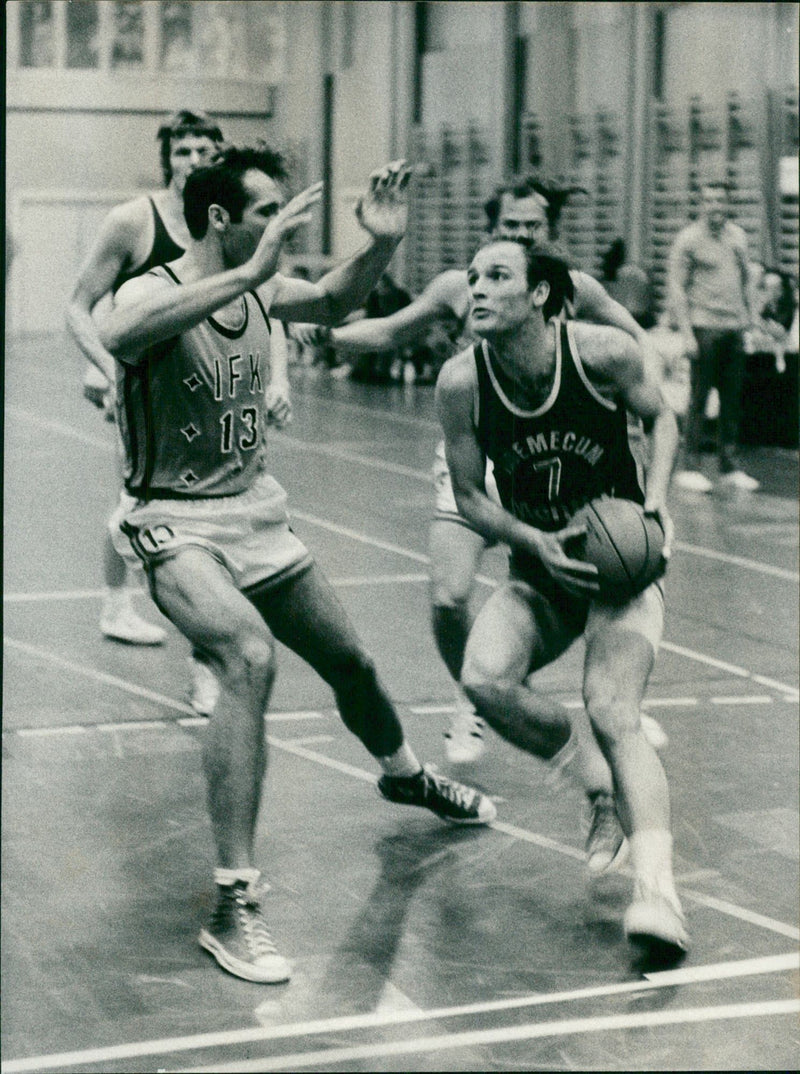Alvik basketball player Kjell GunnÃ¥ - Vintage Photograph