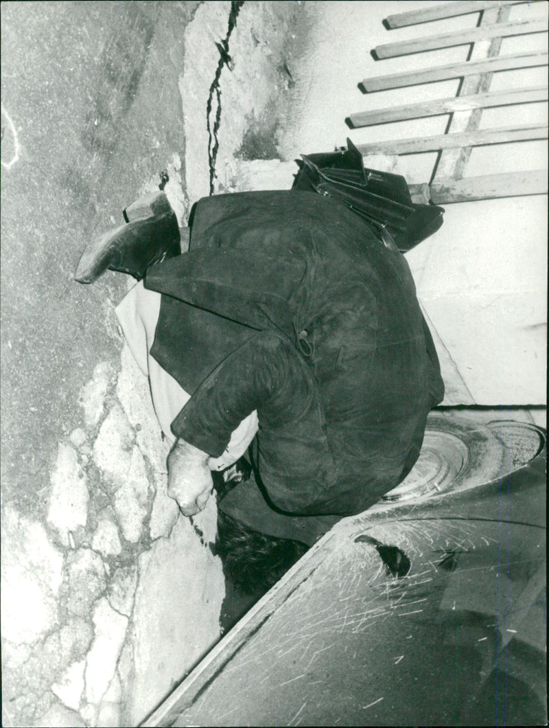 The body of the murdered Silvetri Guiseppe - Vintage Photograph