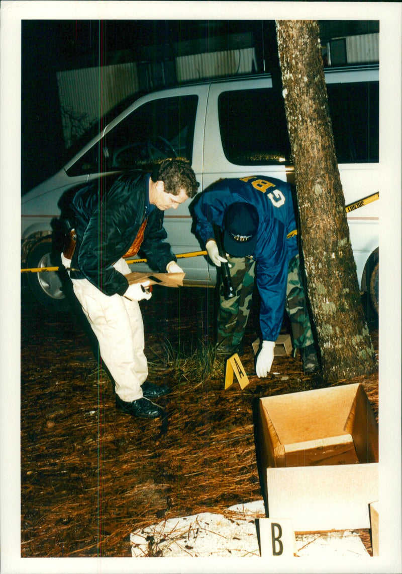 Picture from Jason Lewis murder of their parents - Vintage Photograph