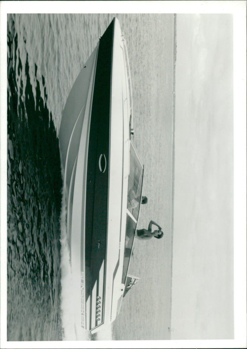 The Sunseeker Hawk 27. - Vintage Photograph