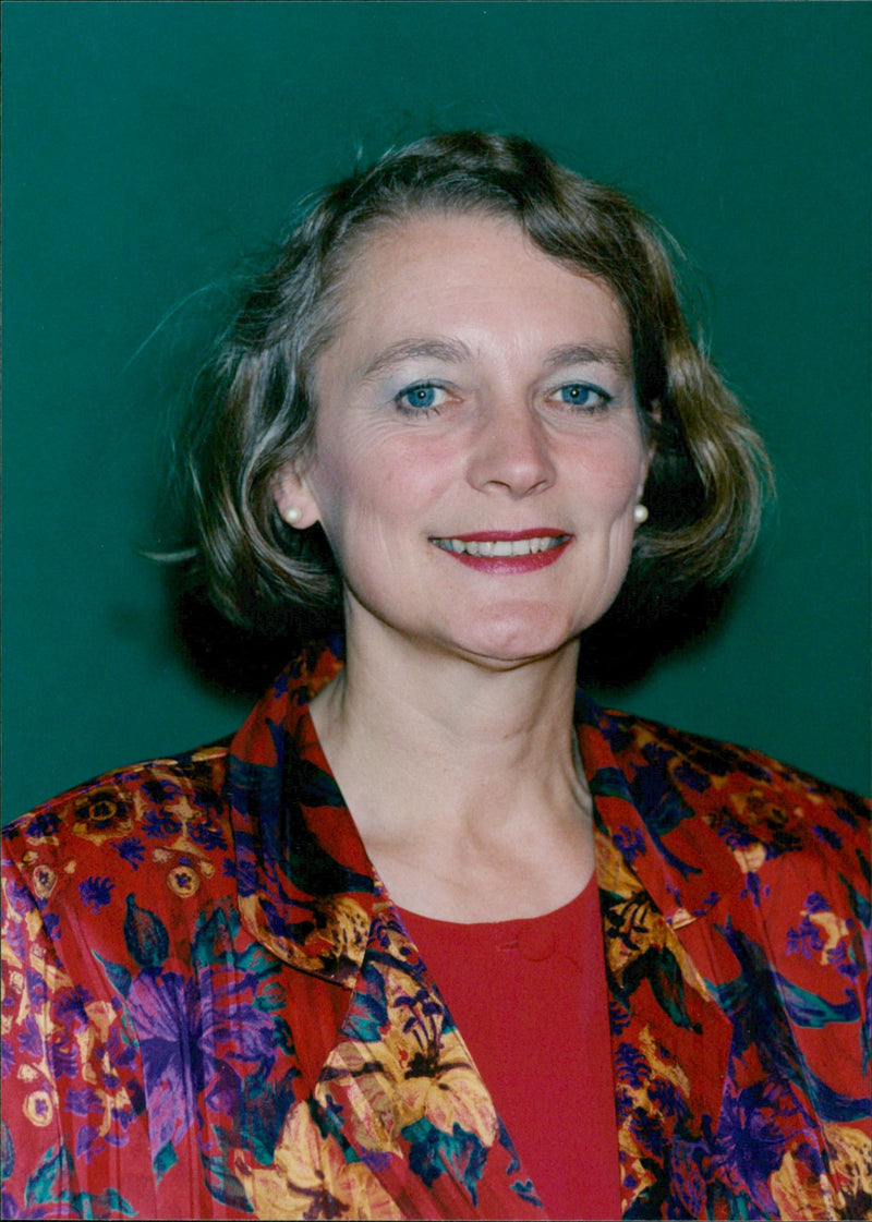Portrait of Labour Party politician Anne Campbell - Vintage Photograph