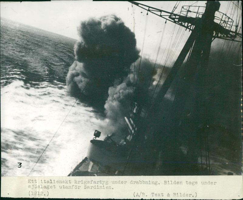 1940 ITALIAN WARSHIP DURING BATTLE PICTURE SJOST OUTSIDE SARDINIA SWEDEN - Vintage Photograph