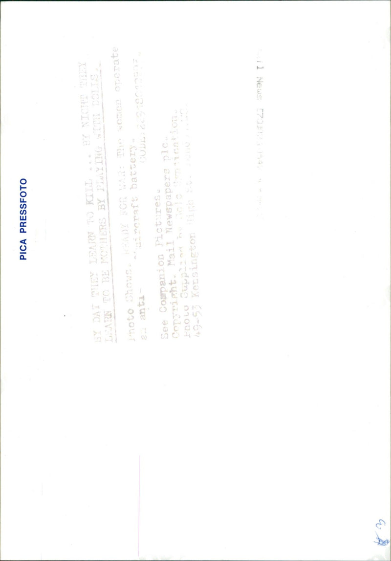 A Cuban female soldier - Vintage Photograph