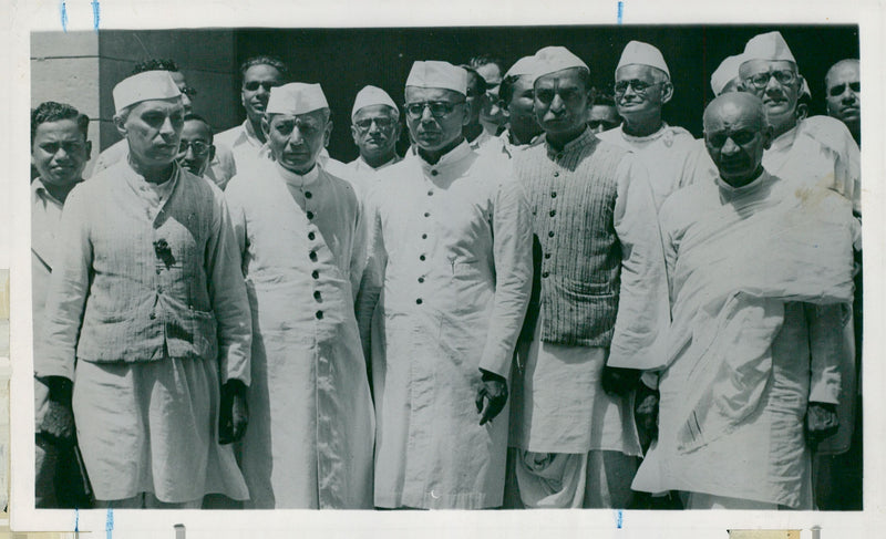Indian politician Pandit Nehru with government officials - Vintage Photograph