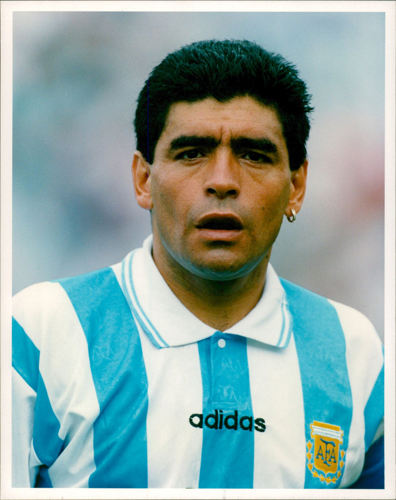 Diego Maradona. - Vintage Photograph