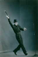 Yves Montand on stage during his Olympic concert - Vintage Photograph