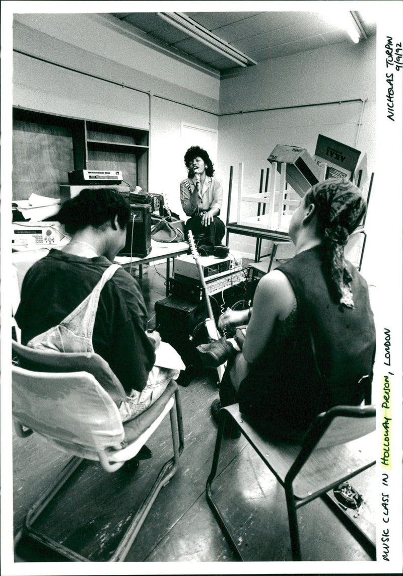Prisoners in music class in Holloway Prison, London - Vintage Photograph