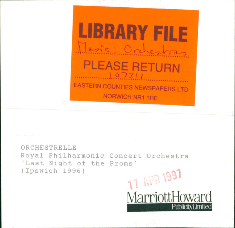 1973 MUSIC BAND ROYAL CONCERT - Vintage Photograph