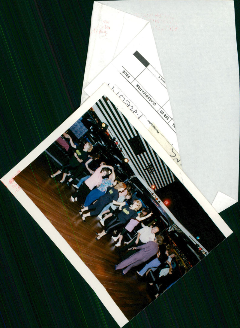 MAX MUSIC WELL - Vintage Photograph