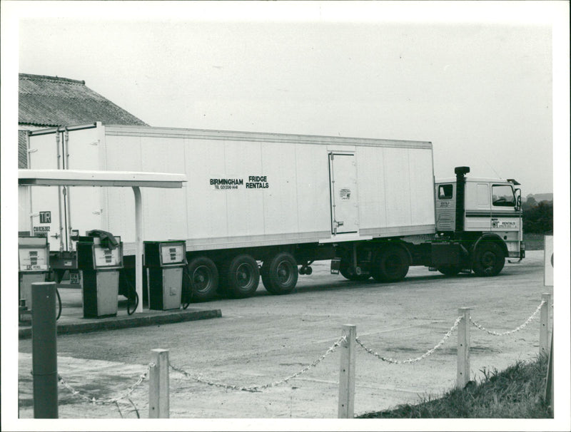Crane Fruehauf's 38 tonne trailer. - Vintage Photograph