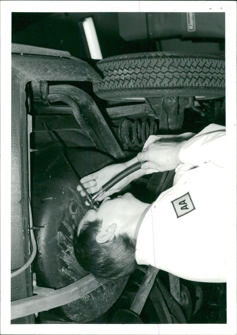 CARS: SERVICE - Vintage Photograph