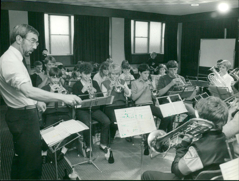 MUSIC INSTRUMENTS - Vintage Photograph