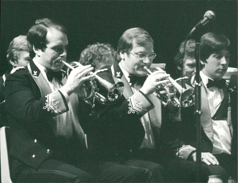 MUSIC INSTRUMENTS - Vintage Photograph